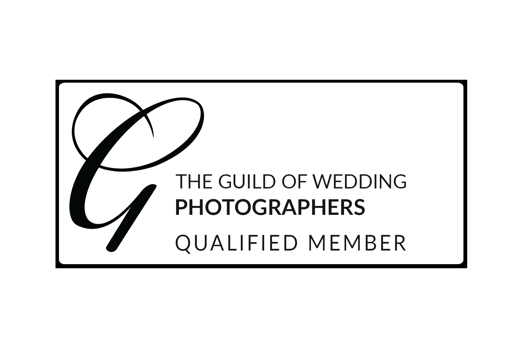 The Guild of Photographers Qualified Member logo